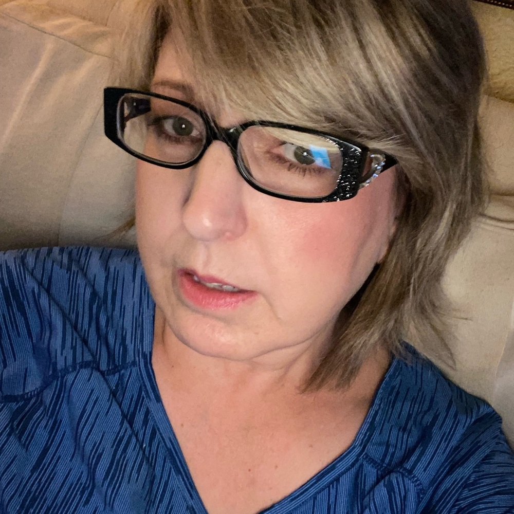 Meet your Posher, Kimberly